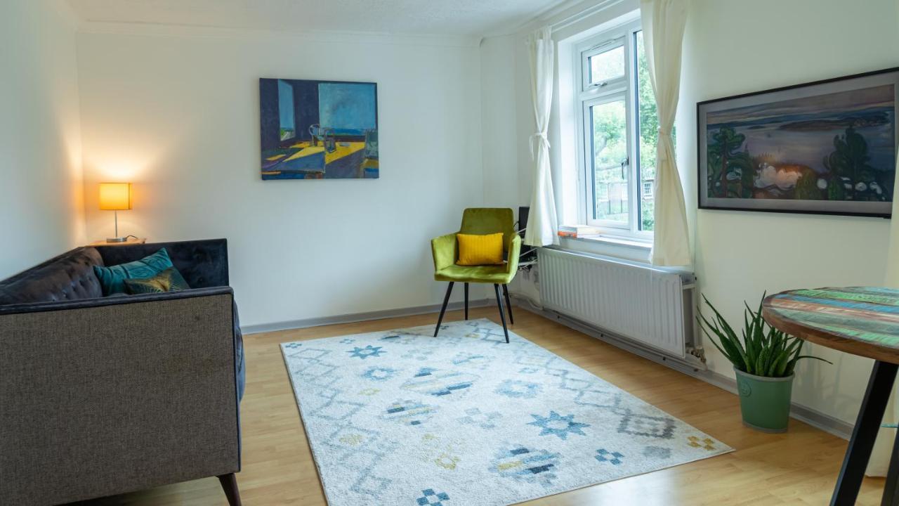 Vakantiehuis Bridge 3 Bedroom House With Reception Room, Office And Private Garden